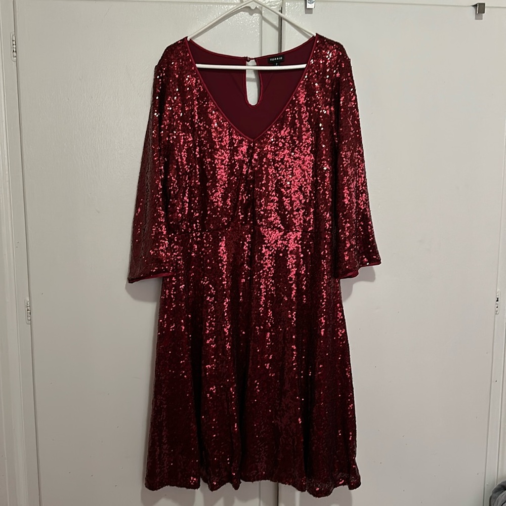 Burgundy red sequined dress